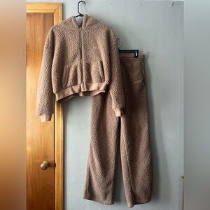 SKIMS 2 piece Set Teddy Zip-Up Hoodie and matching straight-leg pants Size L